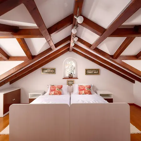 Heritage House Pjaca, Villa *
