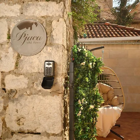 Heritage House Pjaca, *